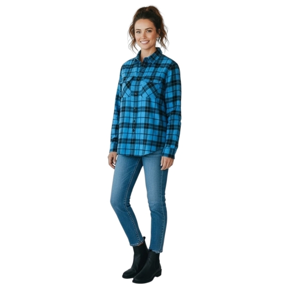 Tops - AMERICAN EAGLE Women's Soft Long sleeve Plaid Shirt.